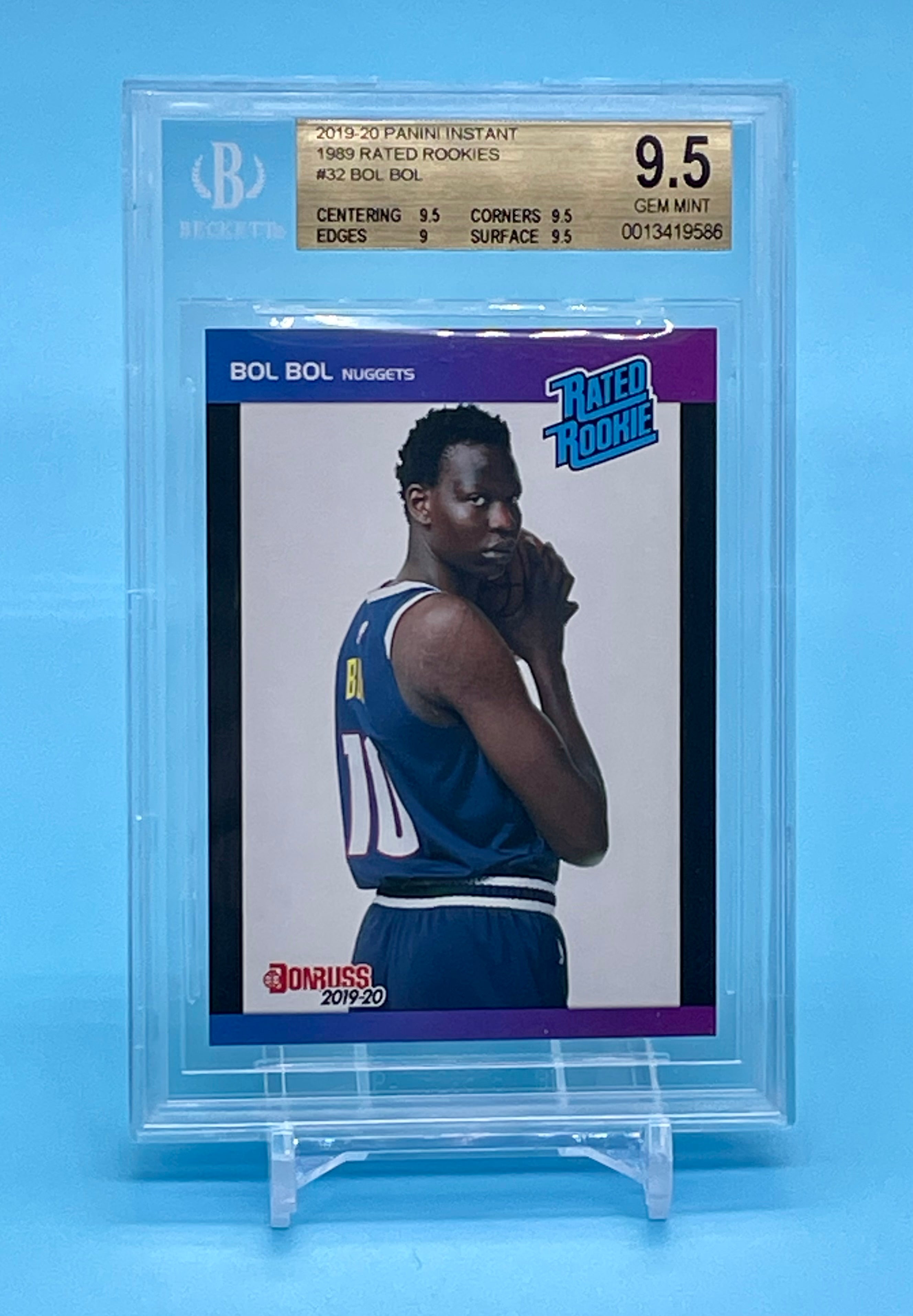 Joel Embiid hga high quality 9.5 rated rookie Clear